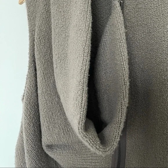 Taupe Asymmetrical Knit Vest - Picture 4 of 13